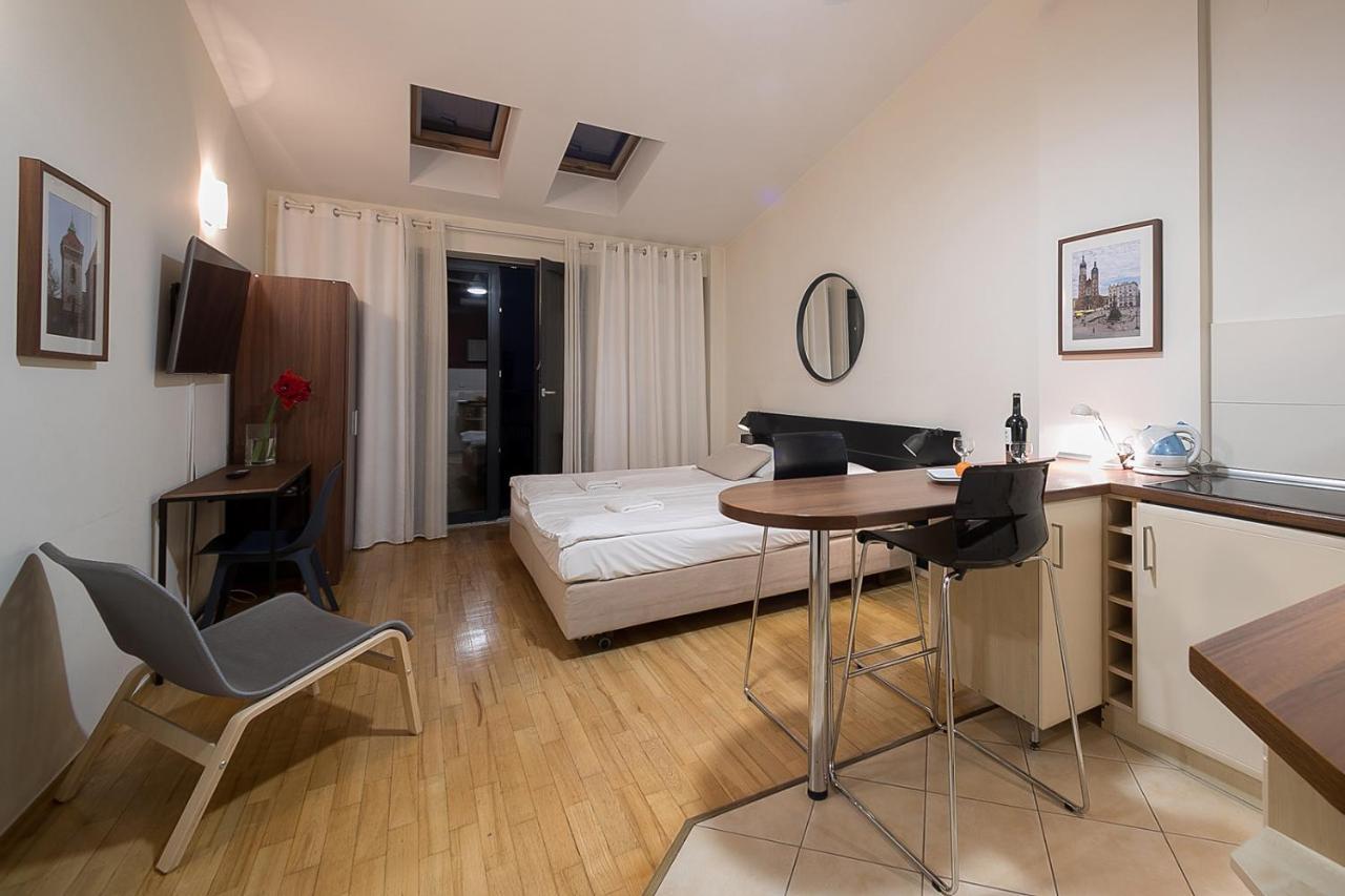 Main Square Studio With Terrace & Air Condition Cracovie Extérieur photo