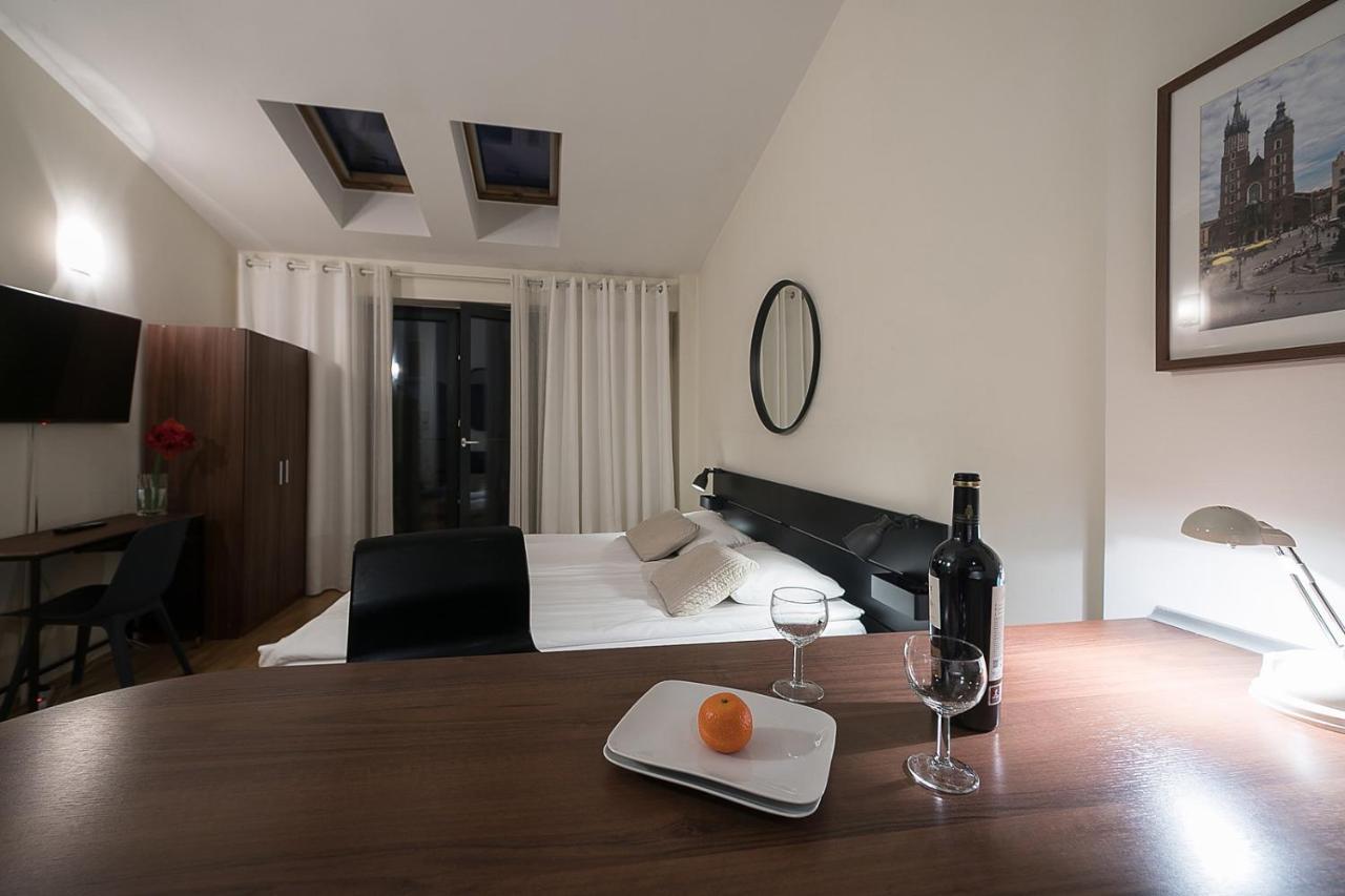 Main Square Studio With Terrace & Air Condition Cracovie Extérieur photo